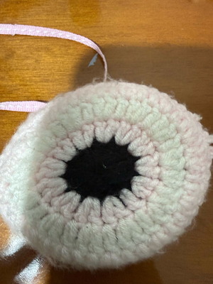 Knitted pink mataki like new