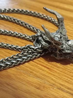 Κρεμαστός δράκος σαν καινούργιος, μαύρο και ασημί