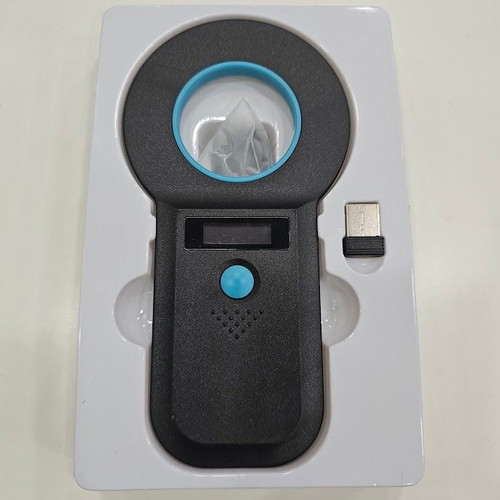 Smoostart Bluetooth microchip scanner new with memory for 1000 records
