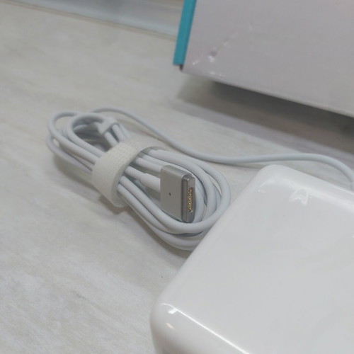 Power adapter 60W MagSafe 2 T-tip for MacBook Pro 13 Retina and Air