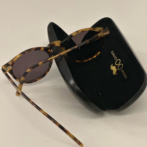 David Marc Sunglasses like new, tortoise frame with blue lens