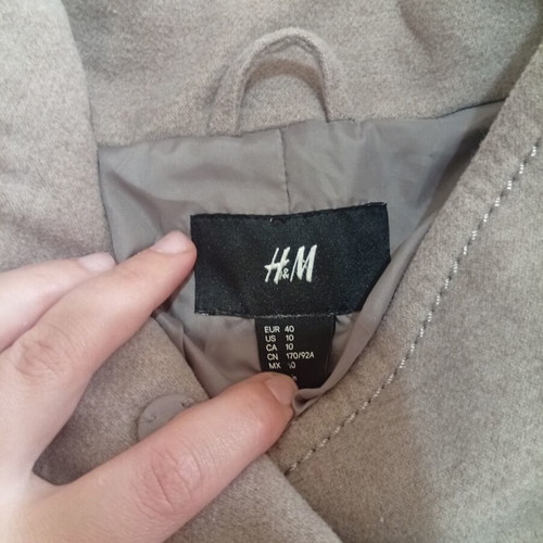 H&M short coat like new, beige, size L