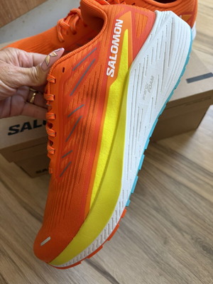 Salomon Aero Blaze 2 running shoes new, size 48, orange
