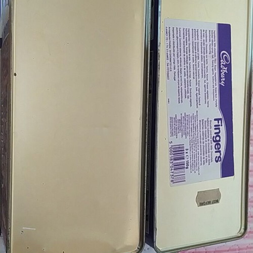 Cadbury's vintage biscuit tins set of 2 used from the 90s