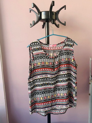 E&D Sleeveless Top XL Like New with Colorful Boho Tribal Pattern