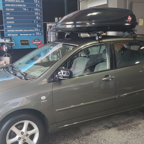 Toyota Corolla 1.6 VVTI 2003 like new, manual, 115hp, roof box