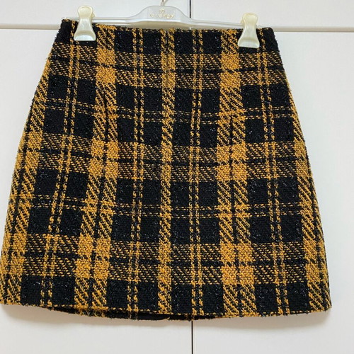 Access coat and skirt set like new, black and yellow