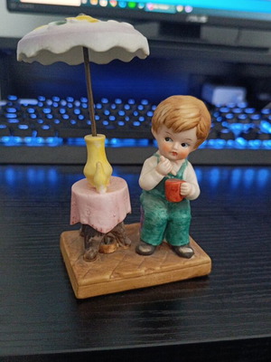 Porcelain child figure like new, vintage decoration
