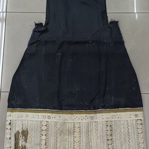 Traditional collectible wool dress era No 67 used