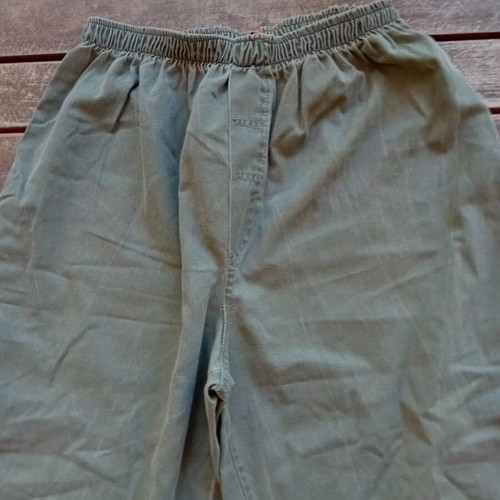 New Cotton Planet Bermuda shorts like new, elastic waist, khaki and brown, size M
