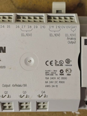 Μονάδα PLC Eaton MFD CP10-NT μεταχειρισμένη με αξεσουάρ
