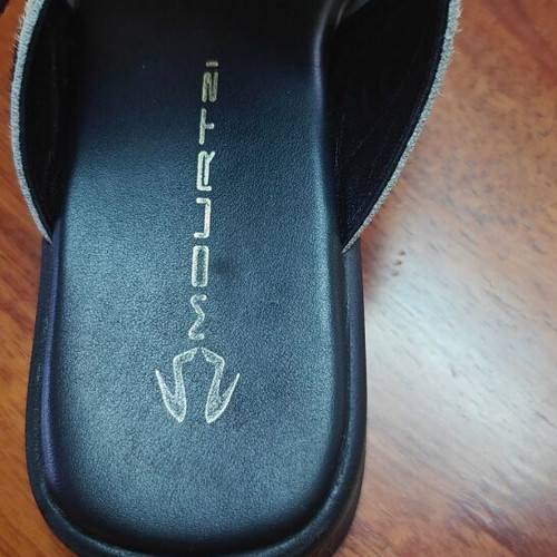 Mourtzi women's platform sandals size 38 like new, black leather