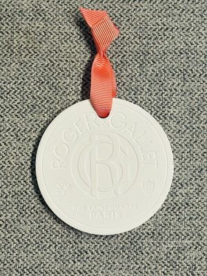 Roger & Gallet Ceramic Aromatic Tag new