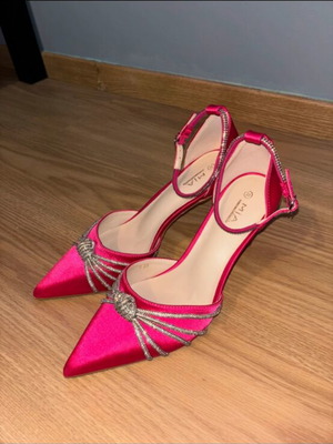 Mia fuchsia pumps new, size 38