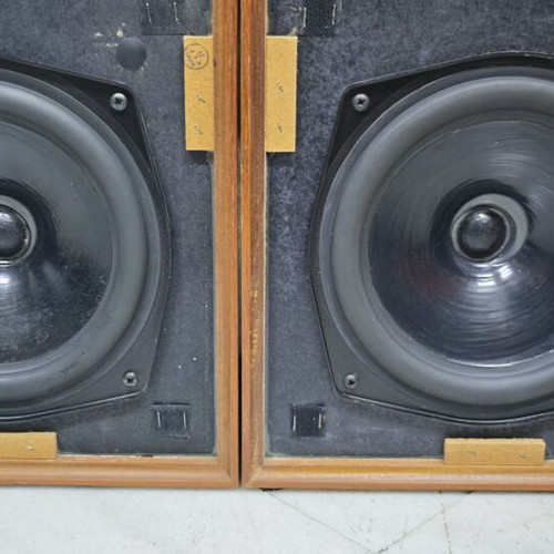 Kef Chorale SP 1016 speakers used, excellent sound