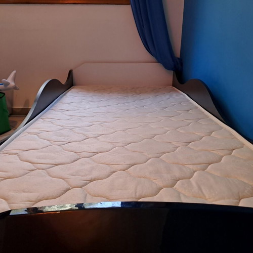 Car-shaped bed used with mattress and lights, music, remote control