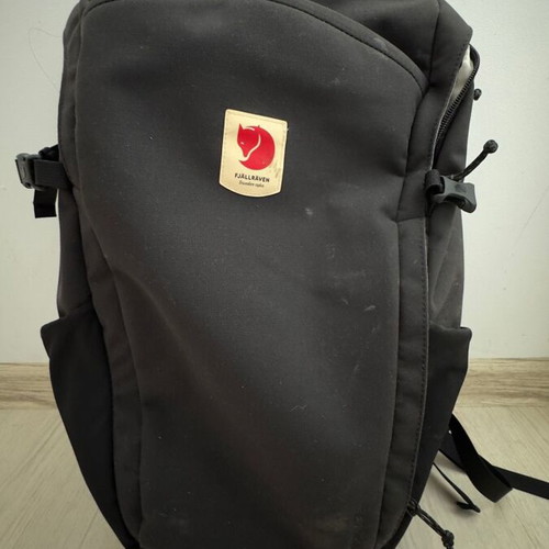 Fjallraven backpack 23 liters like new, black