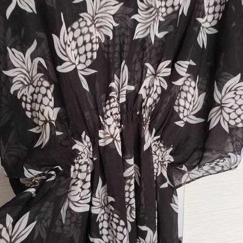 Women's Caftan beachwear like new, black with white pineapple print