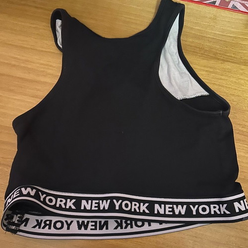 Terranova sports top used, black and white