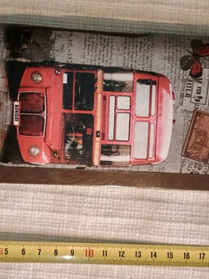 Πανεμορφο και χρηστικο πορτοφολι LONDON