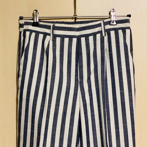 Stradivarius striped white and blue pants new, elastic waist