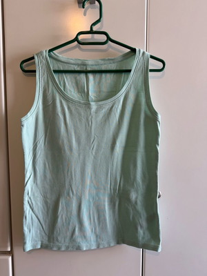 Αμάνικη γυναικεία μπλούζα Marks and Spencer