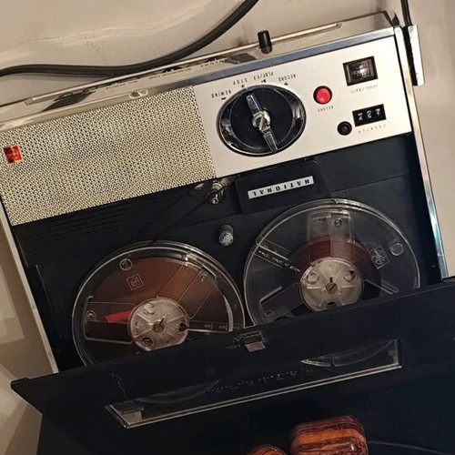 National RQ-152S vintage reel-to-reel tape recorder (1965)
