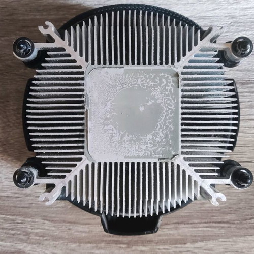 AMD Ryzen 3 2200G processor used with cooler