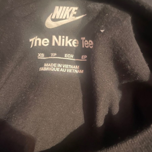Nike T-shirt size XS like new, black and white