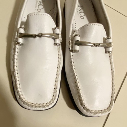 P&Co white leather moccasins new, size 40