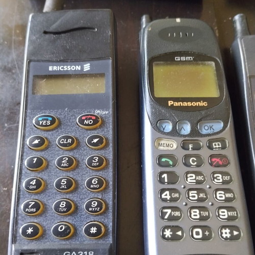 Vintage mobile phones pack used with original chargers for collection