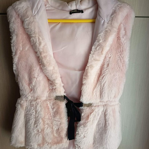 Be You women's pink soft fur vest like new size M/L