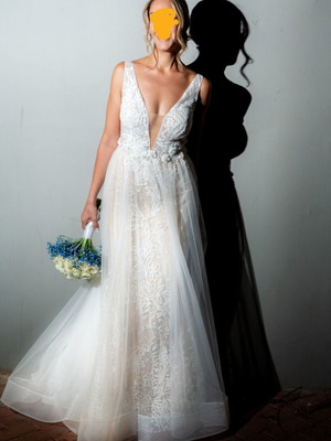 Primalicia wedding dress like new, size 10, white and beige
