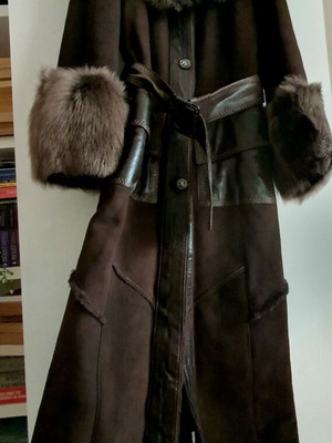 Μακρύ Μουτόν από γνήσιο δέρμα και φυσική γούνα καινούργιο, καφέ