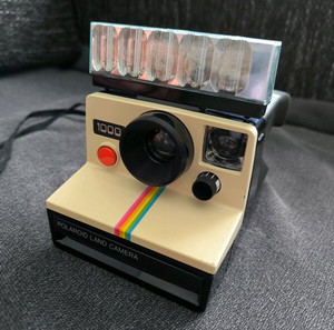 Polaroid Land Camera 1000 με Φλας και Θήκη