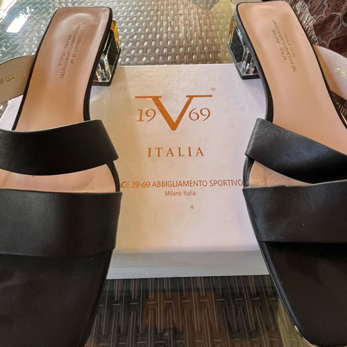 Versace women's black sandals like new, size 37