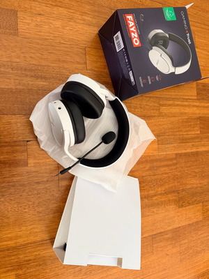 Trust GXT 491 Fayzo Wireless Over Ear Gaming Headset like new, white