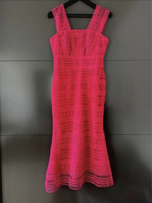 Lace dress fuchsia raspberry new with tag, size S