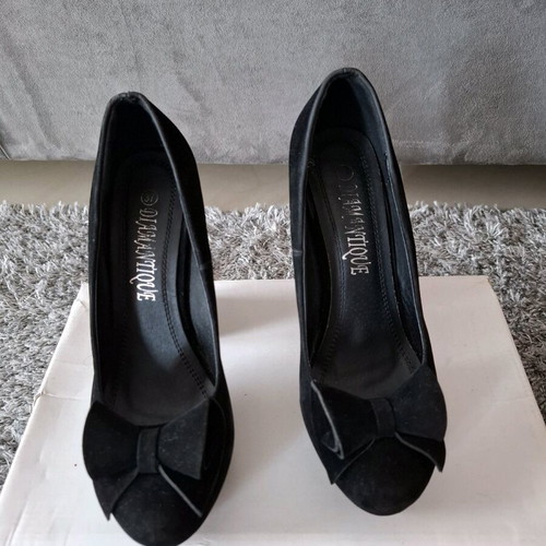 Velvet bow pumps like new, size 37, black