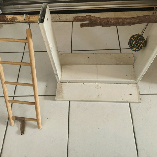 Bird stand used with ladder and electrostatic paint