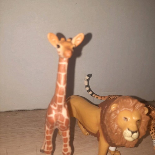 Schleich giraffe figure from 1998, hand painted, like new