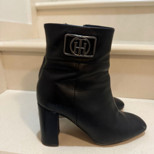 Tommy Hilfiger ankle boots size 39 used, black