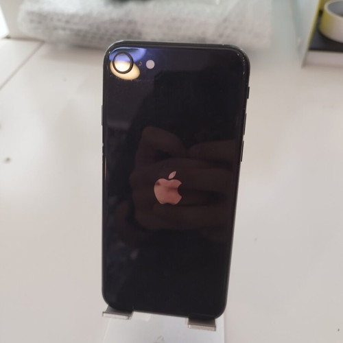 Refurbished iPhone SE 2020 3GB/128GB Dual Sim black used