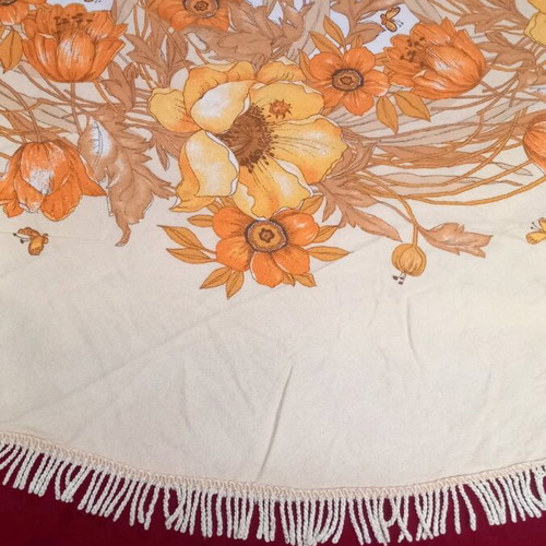 Round tablecloth used vintage 1.60 m diameter