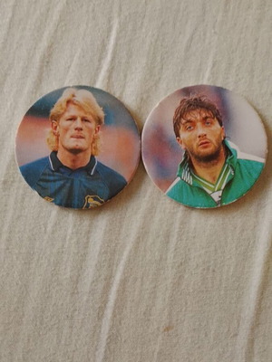 Panini/Snickers Euro 96 Caps, Ivanov #11 Bulgaria and Hendry #90 Scotland