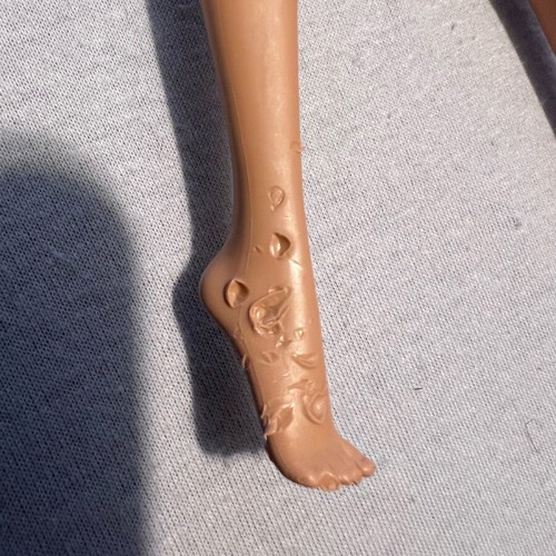 Ever After High Briar Beauty doll used with damaged leg