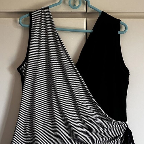 Kazi Line black and white sleeveless wrap top XL/XXL
