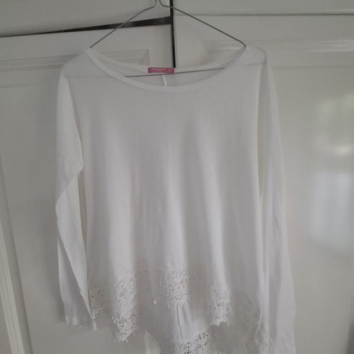 Pink Woman white long-sleeved blouse like new, size S
