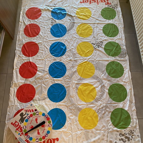 Hasbro Twister Greek edition with 2 extra moves like new