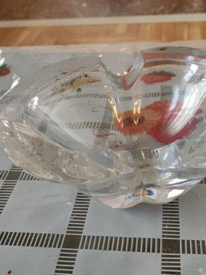 Glass ashtray large like new, suitable for cigar